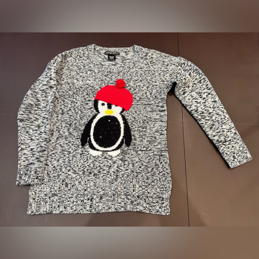 Penguin sweater - size S
